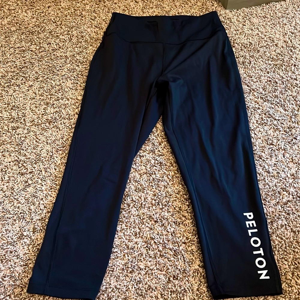 Black Peloton leggings